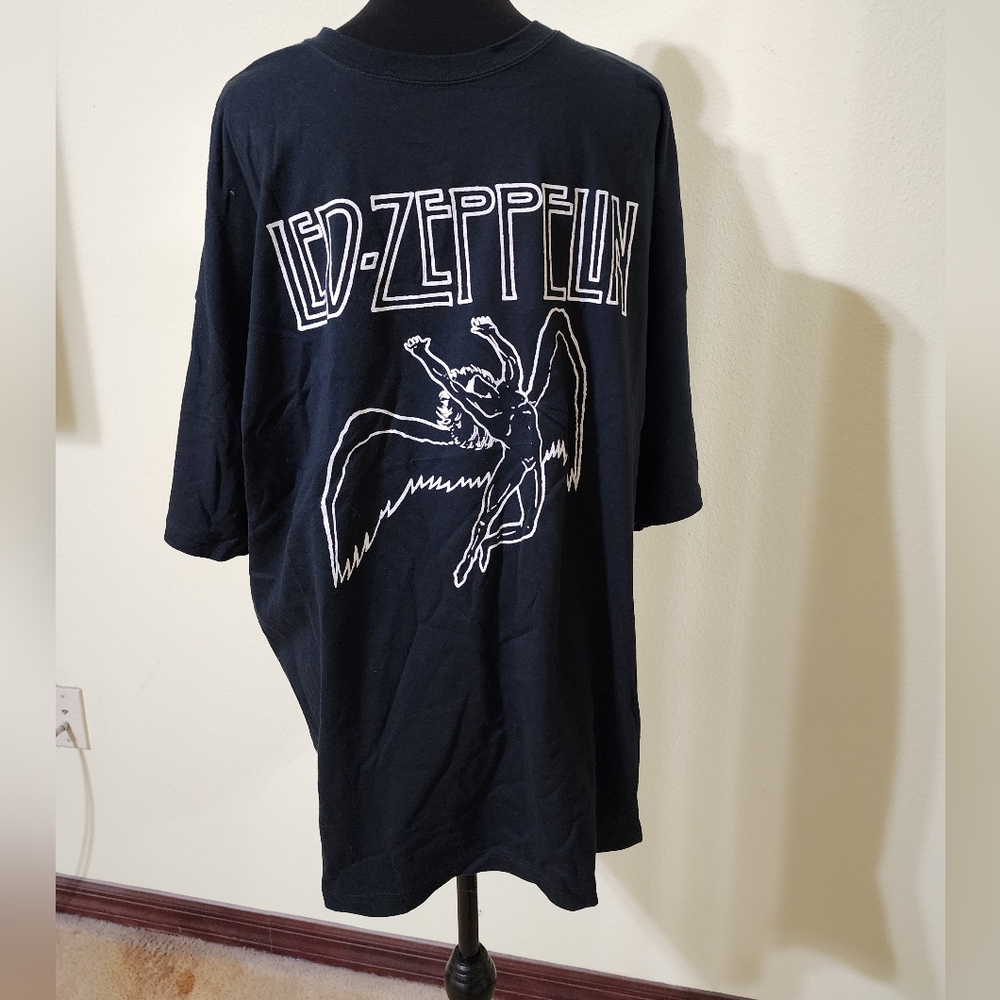 Led Zeppelin short sleeve graphic T-shirt 2XL Black NWT